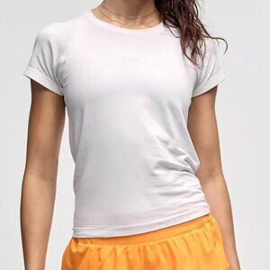 Swiftly Tech Short-Sleeve Shirt 2.0 Waist Length white size 4